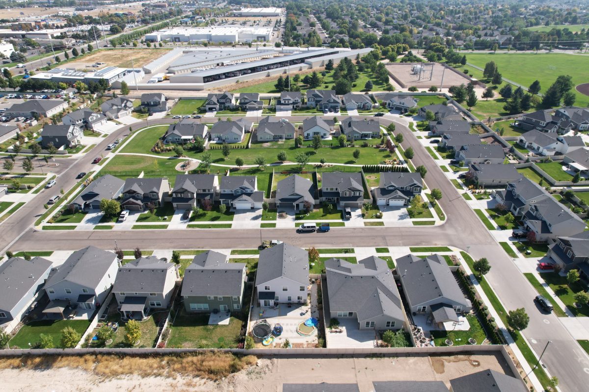 Shop new available homes in Sagewood, located in South Meridian, Idaho.