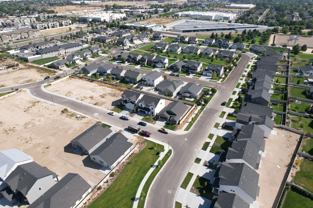 Shop new available homes in Sagewood, located in South Meridian, Idaho.