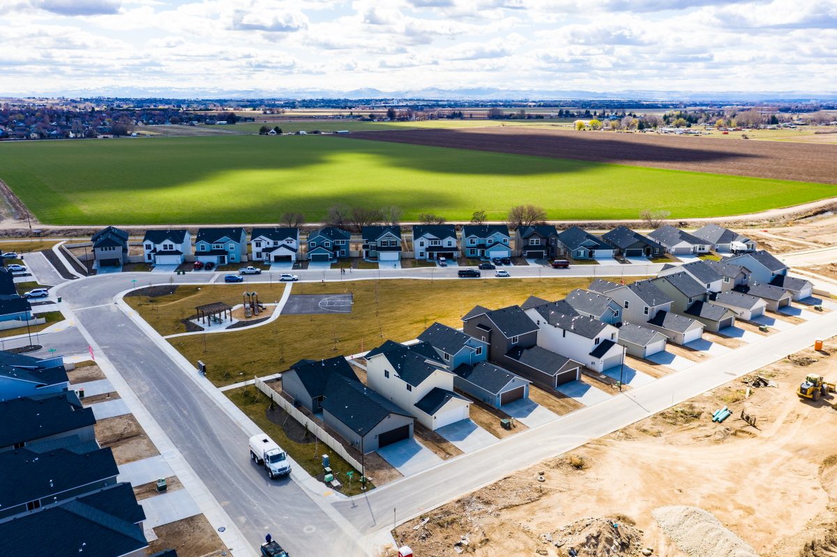Shop new available homes in Rapid Creek, located in Meridian, Idaho.