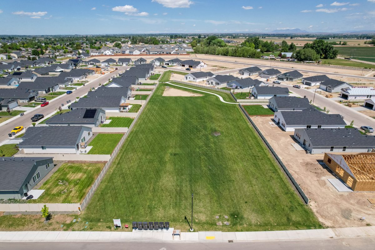 Shop new available homes in Saddleback, located in Caldwell, Idaho.
