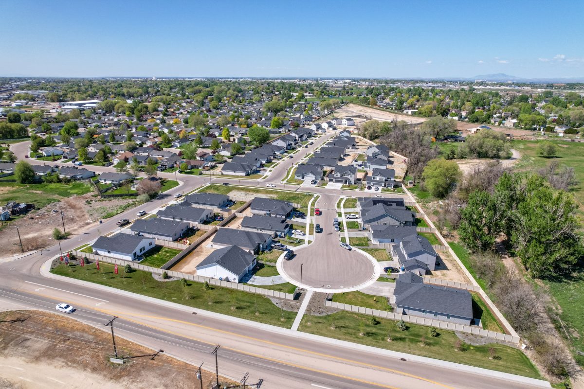 Shop Aberdeen Springs available homes in Nampa, Idaho.