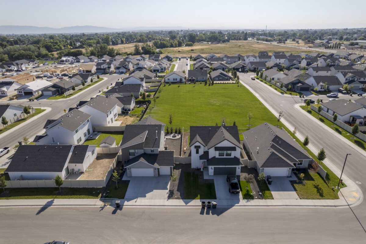 2025-assets-images-CBH homes-Madrone-Drone-Aug 2025-1