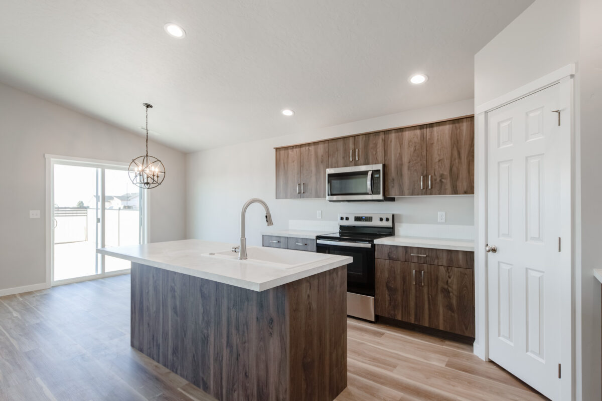 2025-assets-images-cbhhomes-whispermeadows-bennett-11